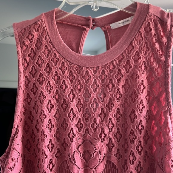 Pink - Picture 2 of 4